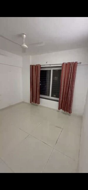Room in 2 BHK Apartment at Karishma Society, Kothrud – for Rent