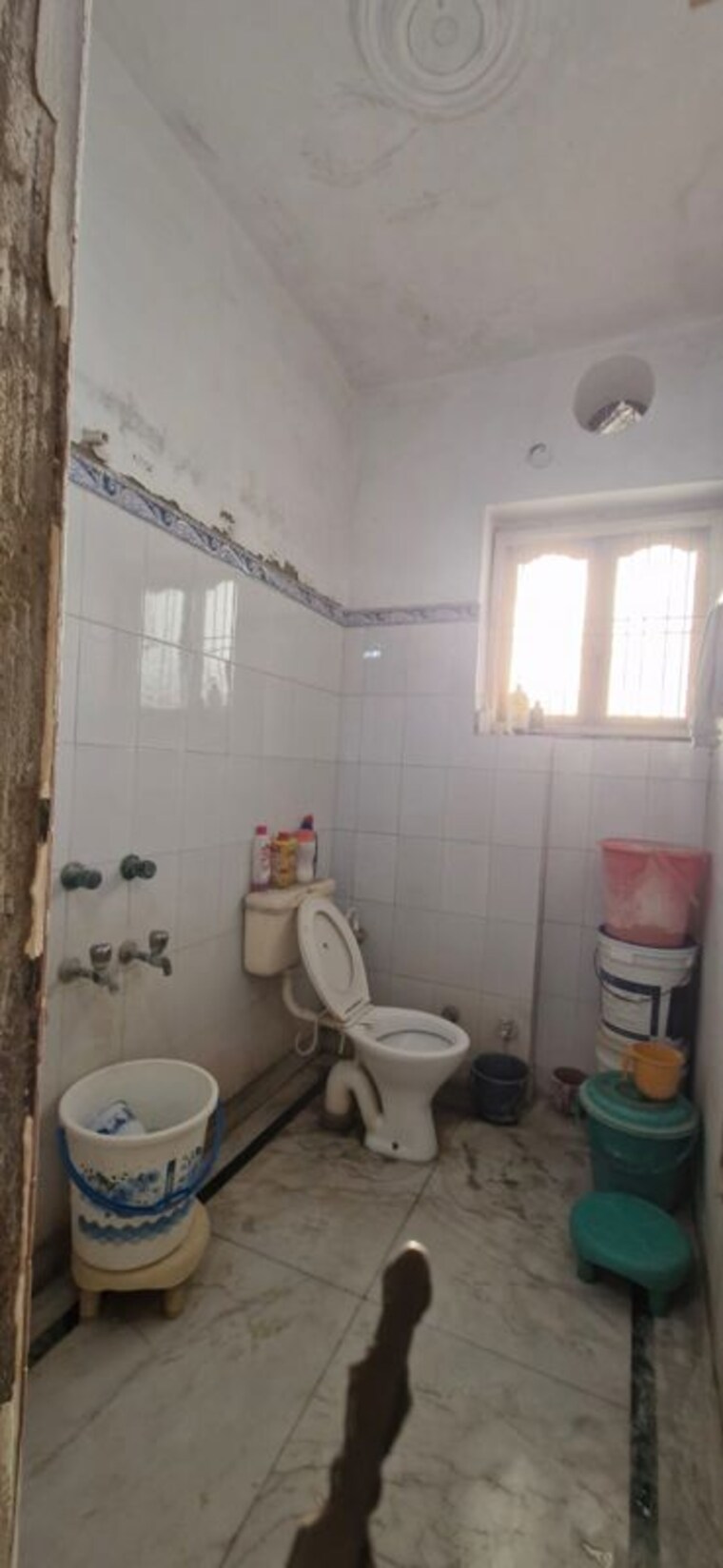 Bathroom, sector 8 2 Bedroom 160 Sq.Yd. Independent House In Sector 8 Faridabad 10750905