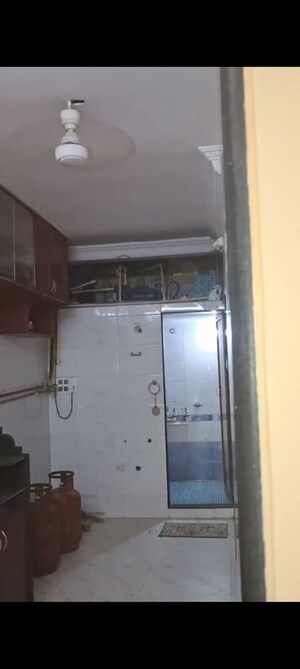 Furnished Amenities in 2 BHK Villa at Santacruz East – for Rent