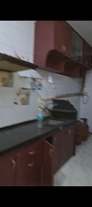 Furnished Amenities in 2 BHK Villa at Santacruz East – for Rent