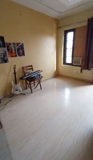 Living Room in 3.5 BHK Builder Floor at Kavi Nagar – for Sale