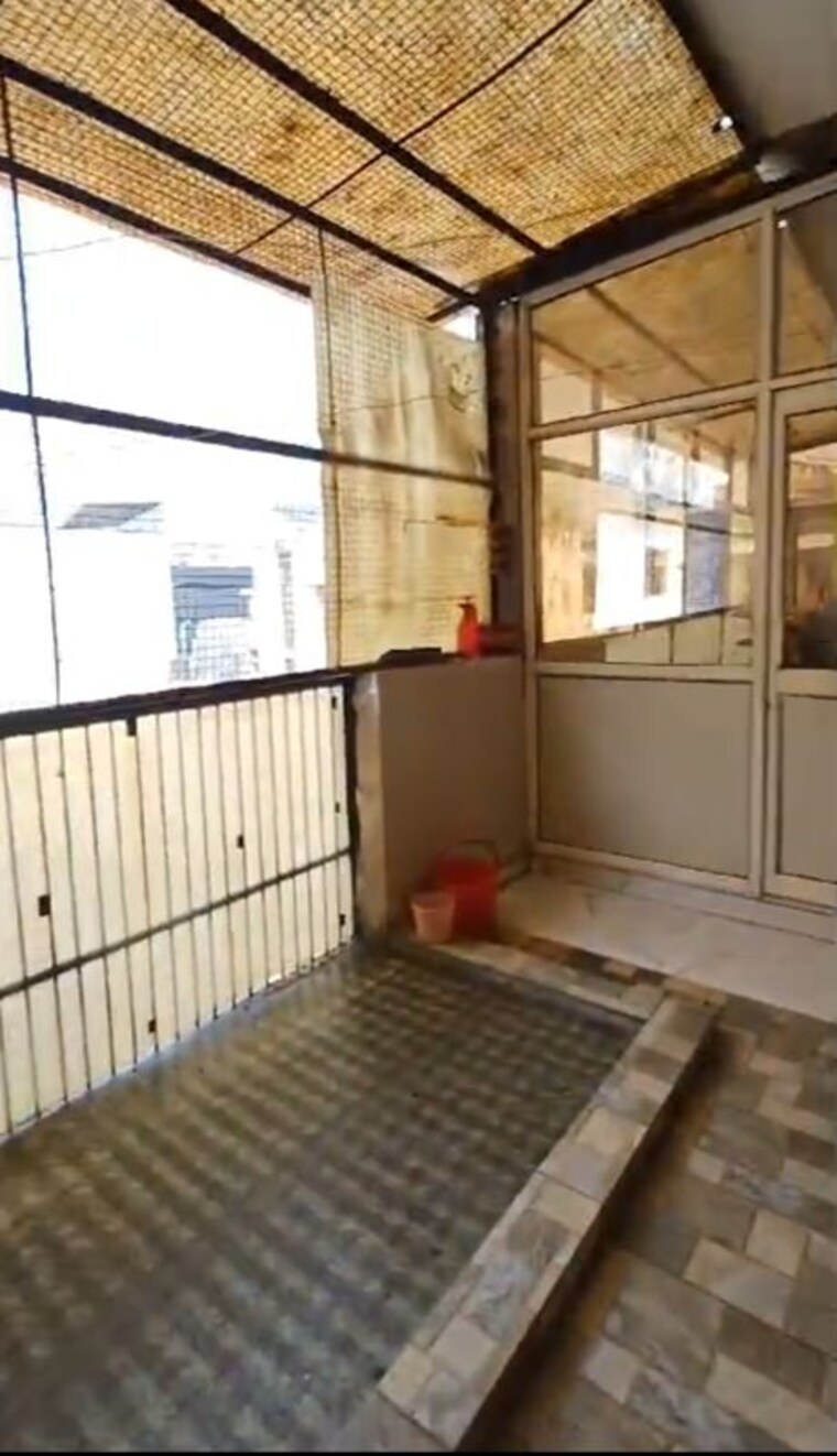 Kitchen, kavi nagar 3.5 Bedroom 268 Sq.Yd. Builder Floor In Kavi Nagar Ghaziabad 10750991