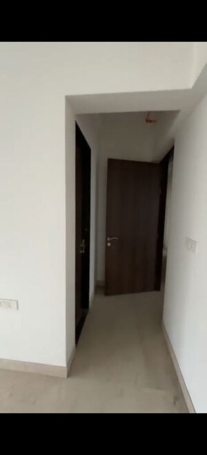 Building Lobby in 4 BHK Apartment at Sheth Avalon, Laxmi Nagar – for Sale