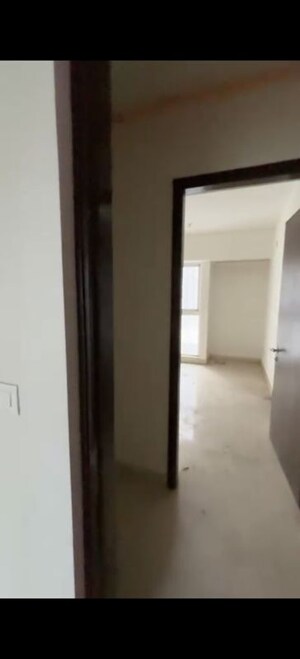 Building Lobby in 4 BHK Apartment at Sheth Avalon, Laxmi Nagar – for Sale