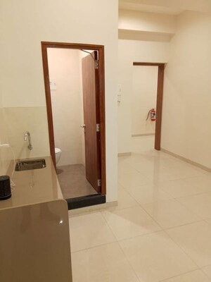  Office Space – Exterior View View at Kalpataru Summit, Mulund West - for Rent