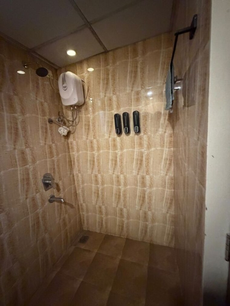 Bathroom, lodha-crown-quality-homes 2 Bedroom 497 Sq.Ft. Apartment In Majiwada Thane 10751047