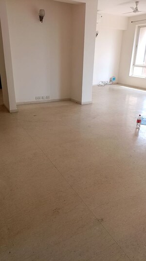 2 BHK Apartment For Sale in Pareena Laxmi Apartments, Sector 99