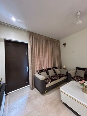Living Room in 3.5 BHK Builder Floor at Auram Floor, South City 2 – for Rent