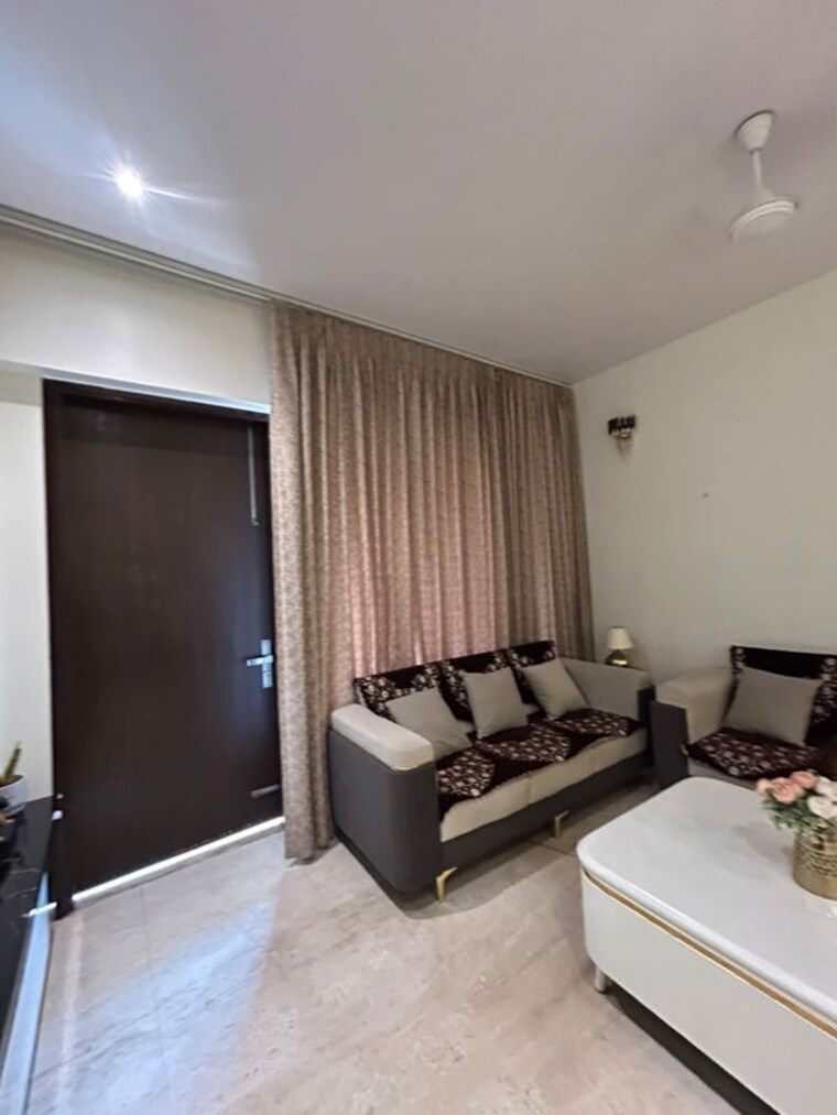 Living Room, auram-floor 3.5 Bedroom 3200 Sq.Ft. Builder Floor In South City 2 Gurgaon 10751098
