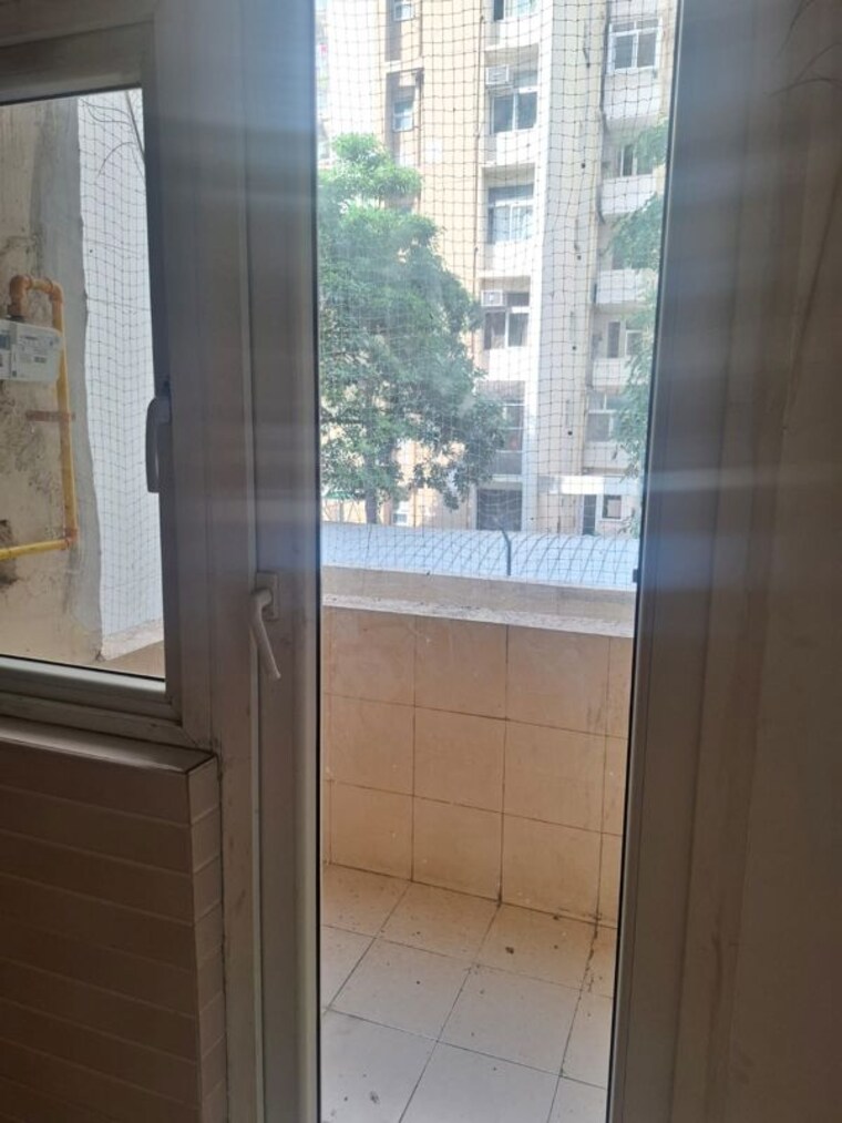 Bathroom, tulip-petals 3 Bedroom 1550 Sq.Ft. Apartment In Sector 89 Gurgaon 10751105