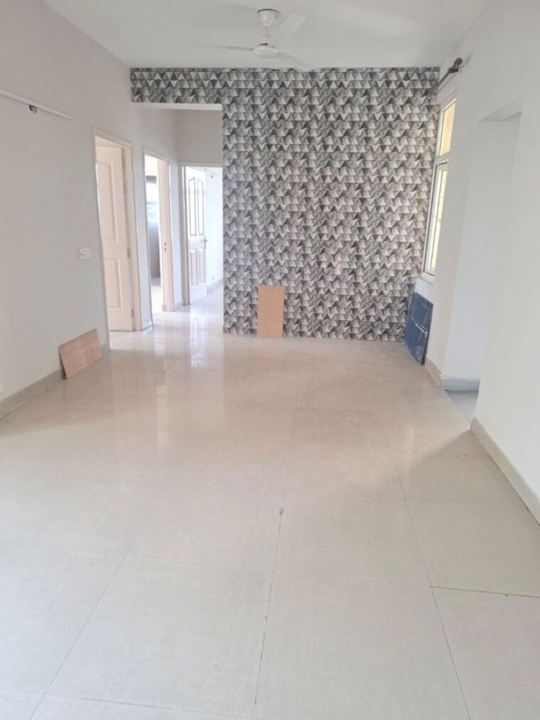 Room, tulip-petals 3 Bedroom 1550 Sq.Ft. Apartment In Sector 89 Gurgaon 10751105