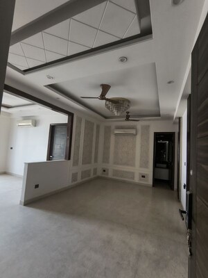 Staircase in 3 BHK Builder Floor at Ansal API Esencia, Sector 67 – for Rent
