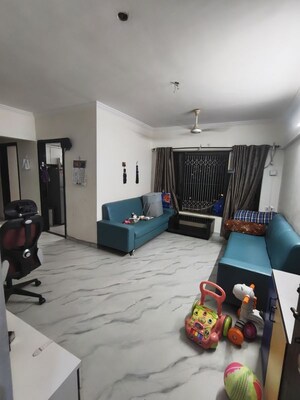 2 BHK Apartment For Rent in Dheeraj Ganga, Malad West