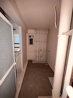  2 BHK Apartment at Puranik Grand Central, Vartak Nagar – for Rent