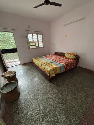 2 BHK Builder Floor For Rent in RWA Apartments, Sector 31