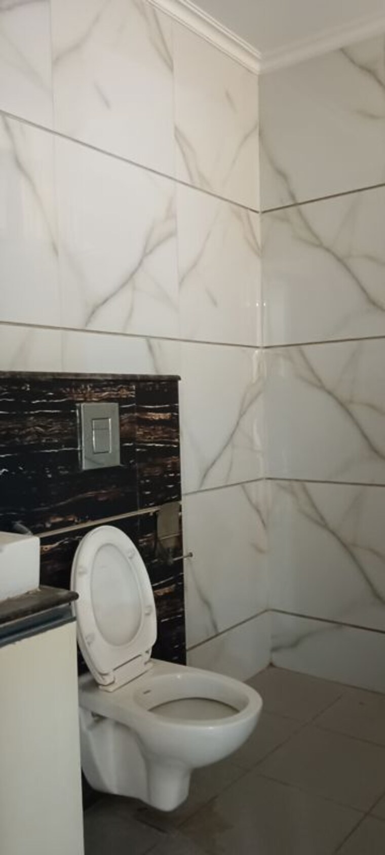 Bathroom, ss-mayfield-gardens 3 Bedroom 204 Sq.Yd. Builder Floor In Sector 51 Gurgaon 10694903