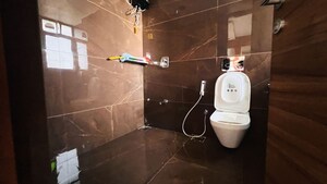 Bathroom in 3 BHK Apartment at Addor Cloud 9, Satellite – for Sale