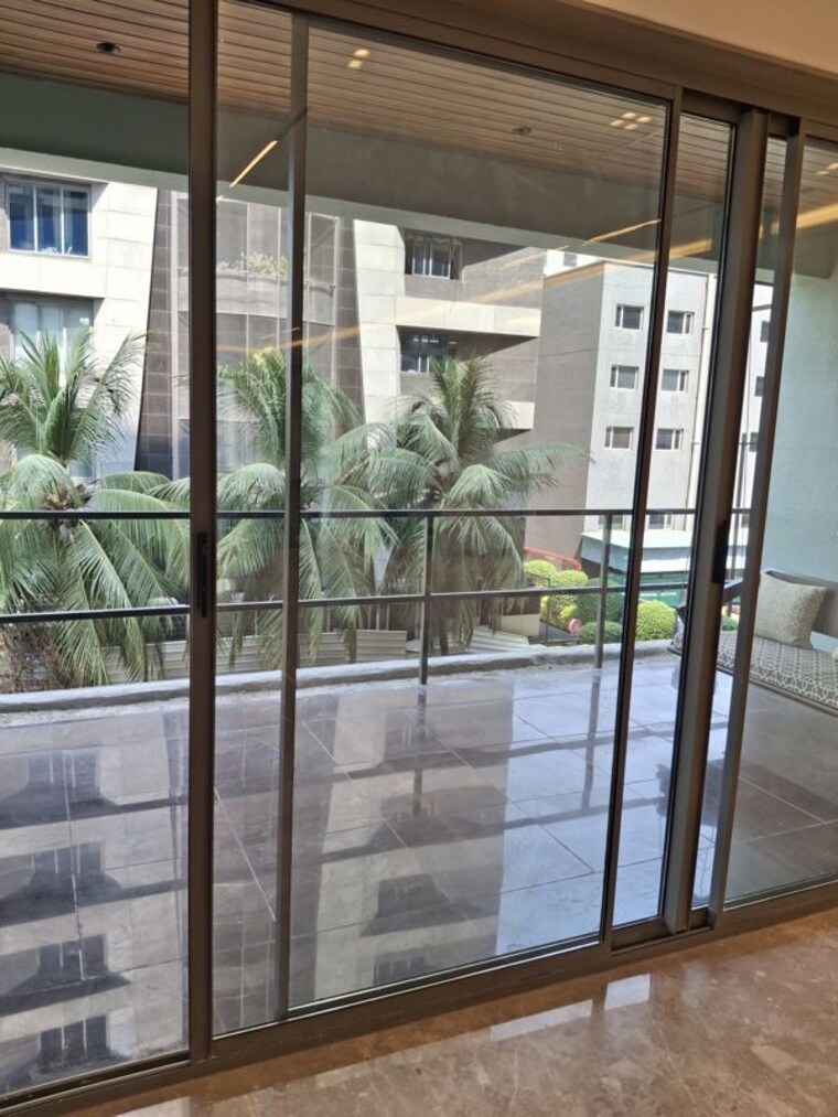 Balcony, piplod 5 Bedroom 5300 Sq.Ft. Apartment In Piplod Surat 10751207