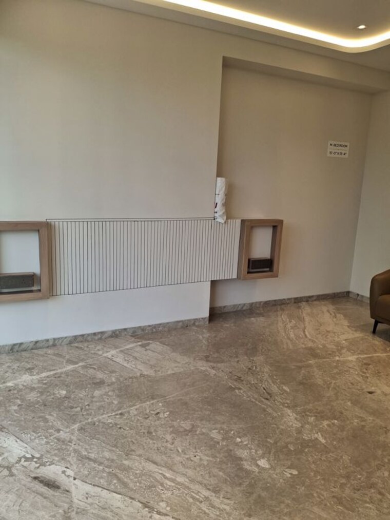 Room, piplod 5 Bedroom 5300 Sq.Ft. Apartment In Piplod Surat 10751207