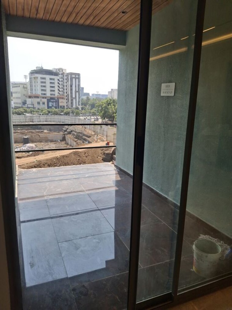 Balcony, piplod 5 Bedroom 5300 Sq.Ft. Apartment In Piplod Surat 10751207
