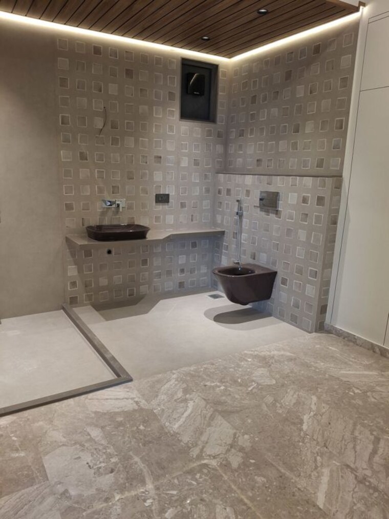 Bathroom, piplod 4 Bedroom 4600 Sq.Ft. Apartment In Piplod Surat 10751223