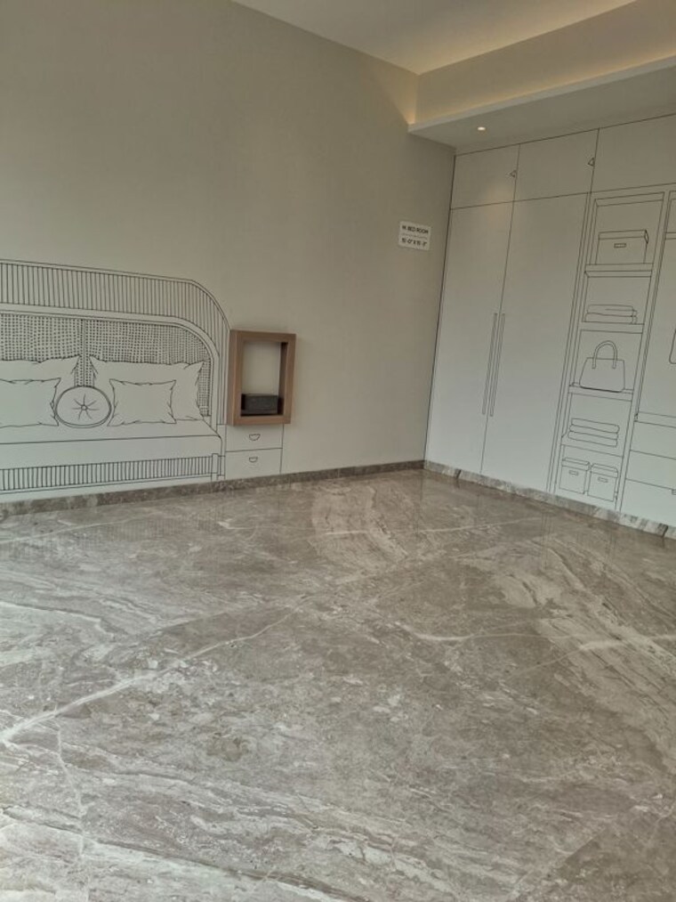 Room, piplod 4 Bedroom 4600 Sq.Ft. Apartment In Piplod Surat 10751223