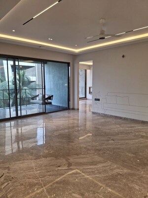 Room in 4 BHK Apartment at Piplod – for Sale