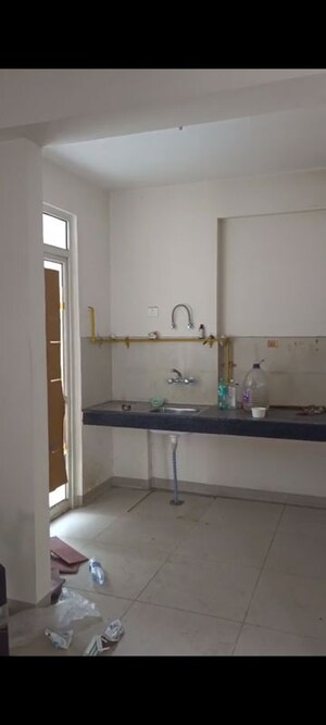 Kitchen in 2.5 BHK Apartment at Wave Executive Floors, Wave City – for Rent