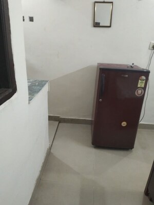 Furnished Amenities in 1 RK Builder Floor at Mayur Vihar 1 – for Rent
