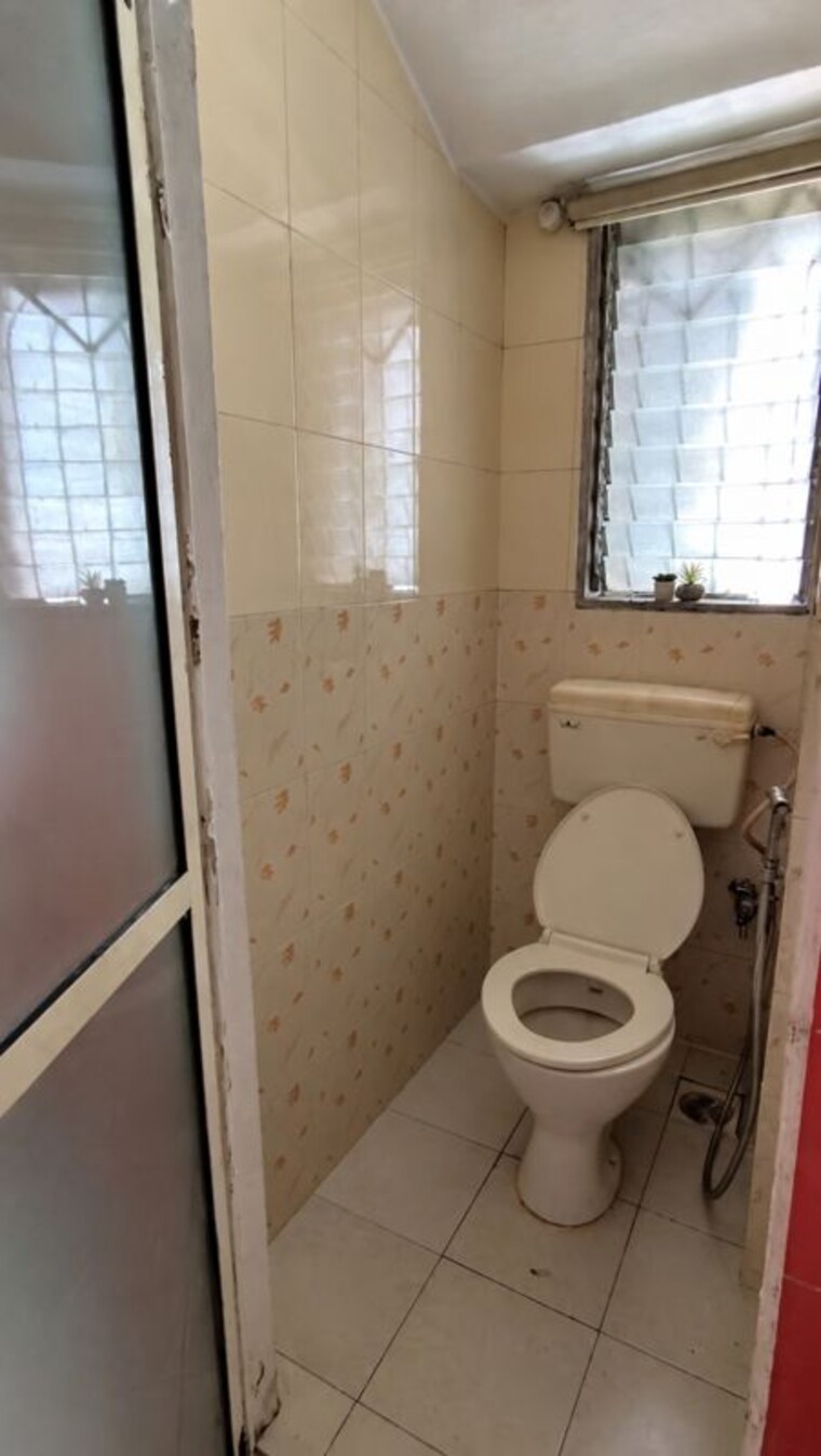 Bathroom, green-fields-apartment 1 Bedroom 532 Sq.Ft. Apartment In Andheri East Mumbai 10751264
