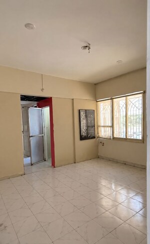 Room in 1 BHK Apartment at Green Fields Apartment, Andheri East – for Rent