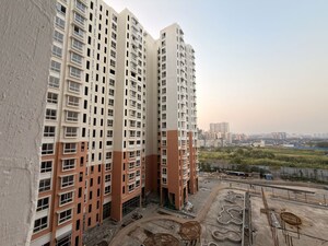 2 BHK Apartment For Rent in Hubtown Rising City, Ghatkopar East