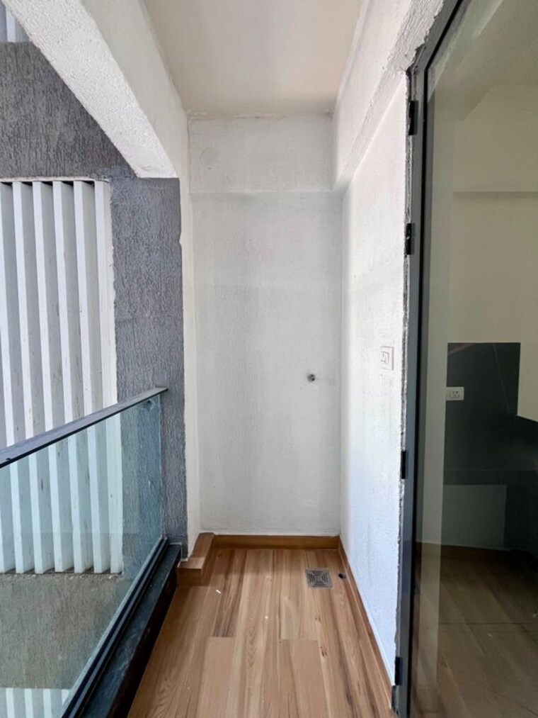 Balcony, raymond-the-invictus-by-gs 4 Bedroom 1900 Sq.Ft. Apartment In Pokhran Road No One Thane 10751297
