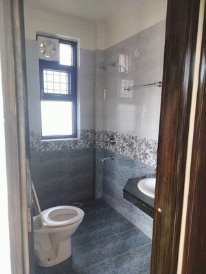 Bathroom in 2 BHK Builder Floor at Ansal Sushant Lok I, Sector 43 – for Rent