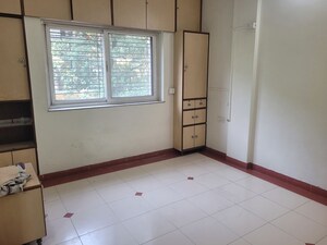 Room in 3 BHK Apartment at Bhosale Nagar – for Rent