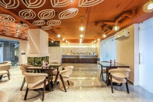 2 BHK Apartment For Rent in BPTP Park Grandeura, Sector 82
