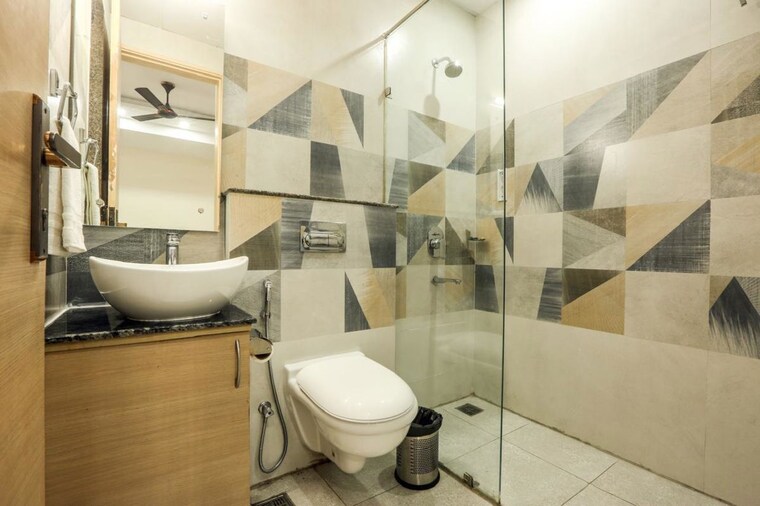 Bathroom, bptp-park-grandeura 2 Bedroom 873 Sq.Ft. Apartment In Sector 82 Faridabad 10751290