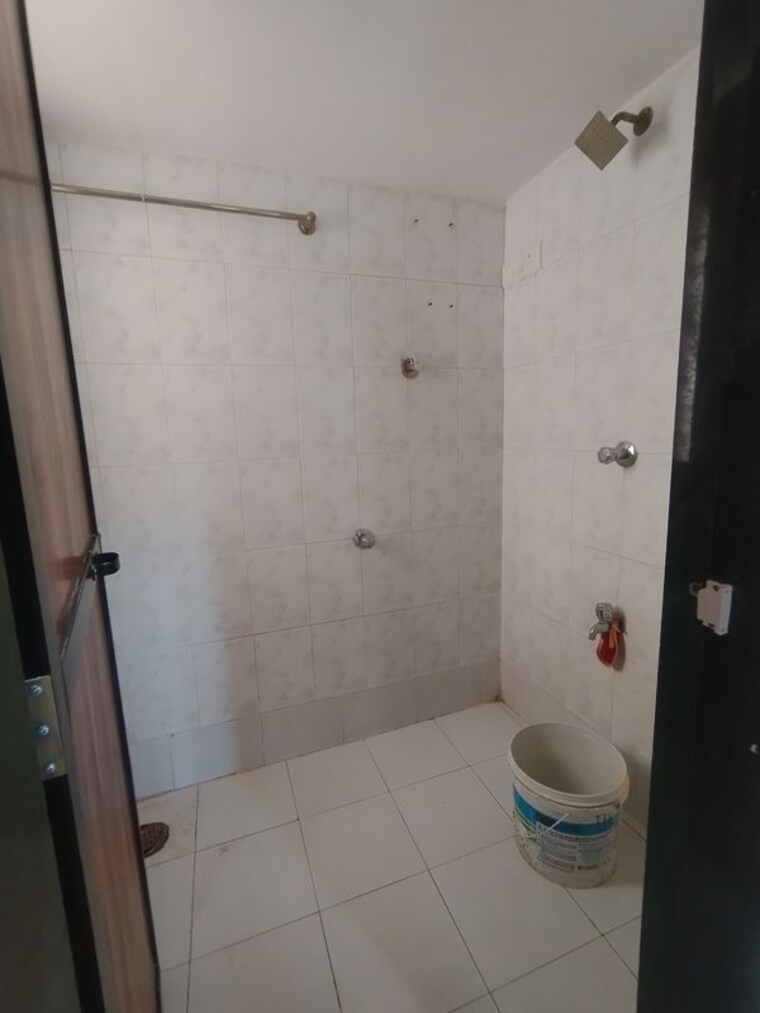 Bathroom, vasant-leela-apartment 1 Bedroom 545 Sq.Ft. Apartment In Ghodbunder Road Thane 10751319