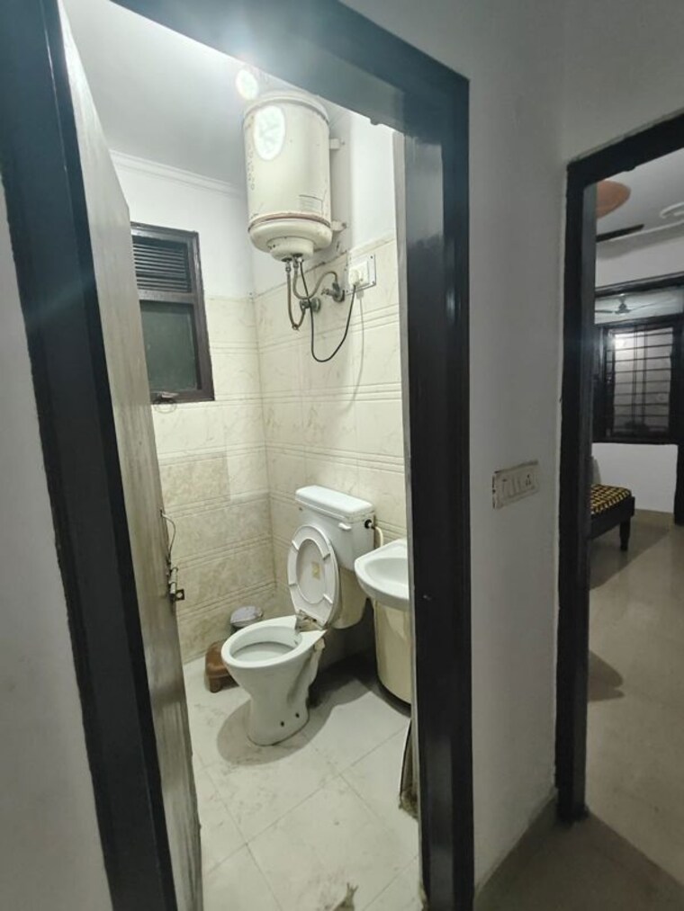 Bathroom, neb sarai 1 Bedroom 510 Sq.Ft. Builder Floor In Neb Sarai Delhi 10751335