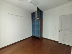 Room in 3 BHK Apartment at M3M Merlin, Sector 67 – for Rent