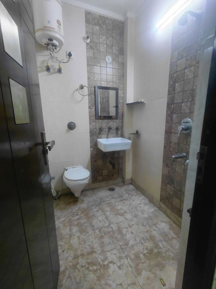 Kitchen, janakpuri 2 Bedroom 800 Sq.Ft. Builder Floor In Janakpuri Delhi 10751339