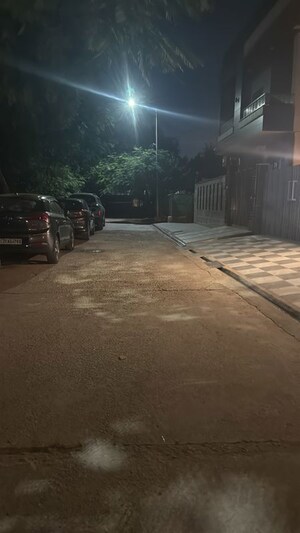 Parking in 2 BHK Builder Floor at Palam Vihar Residents Association, Palam Vihar – for Sale