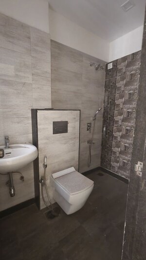 Bathroom in 2 BHK Apartment at Jiten Apartment, Andheri West – for Sale
