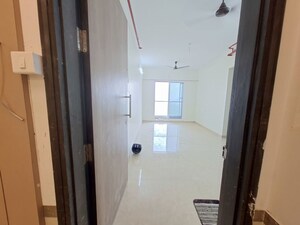 Room in 2 BHK Apartment at Dosti Tulip, Balkum Pada – for Rent