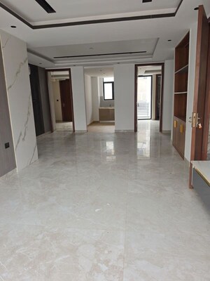 Room in 3 BHK Apartment at Anant Raj Ashok Estate, Sector 63a – for Rent