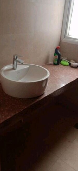 Bathroom in 3 BHK Apartment at Shalimar Oneworld Vista, Gomti Nagar – for Rent