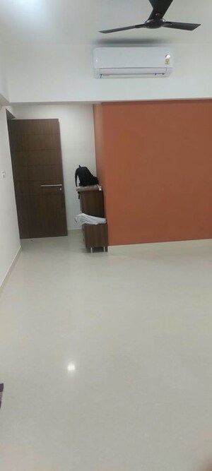 Room in 3 BHK Apartment at Runwal Forests, Kanjurmarg West – for Rent