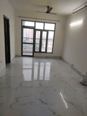 Room in 2.5 BHK Apartment at JKG Palm Resort, Raj Nagar Extension – for Sale