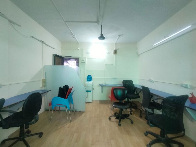 Team Area, paradise-tower-naupada Commercial Office Space 487 Sq.Ft. In Naupada Thane 10751409