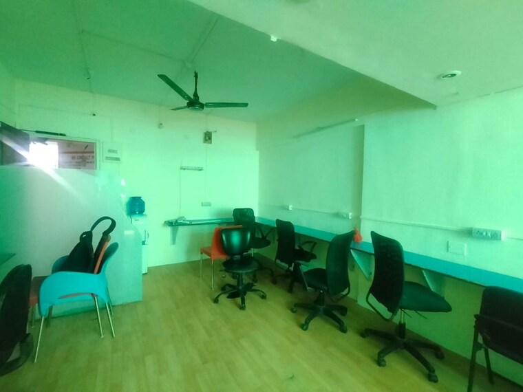 Team Area, paradise-tower-naupada Commercial Office Space 487 Sq.Ft. In Naupada Thane 10751409